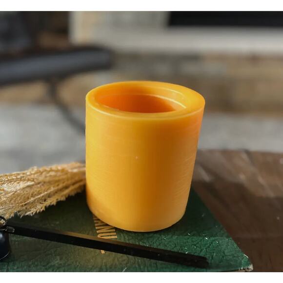 Spiral Light Candle  Saffron and Almond 3X3 Round 20hr Burn -Brand New Small - Picture 1 of 8